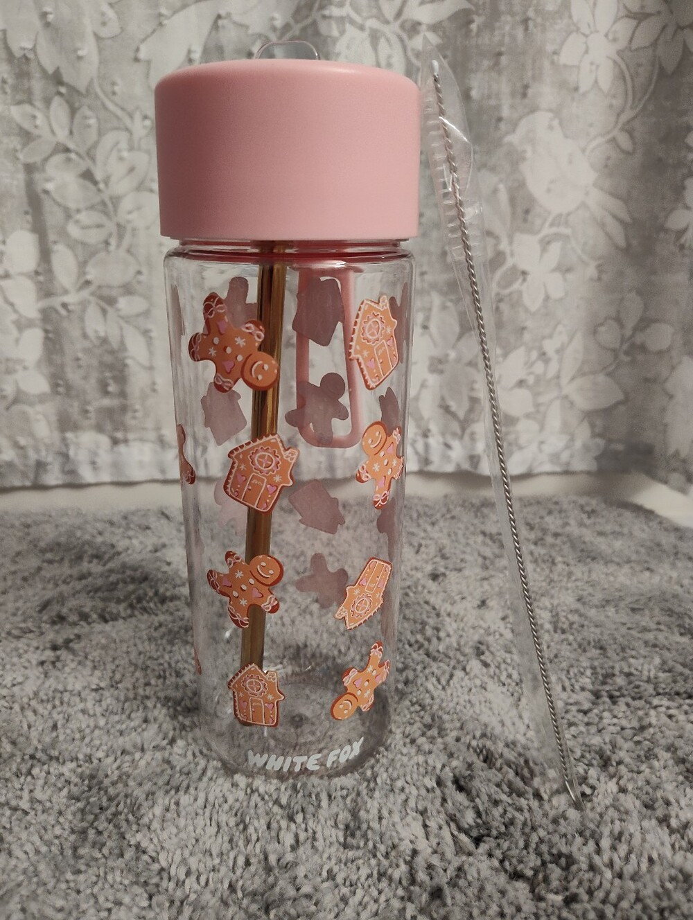 White Fox Averill Gingerbread Twist Plastic Water Bottle w/Straw Brush 740ml